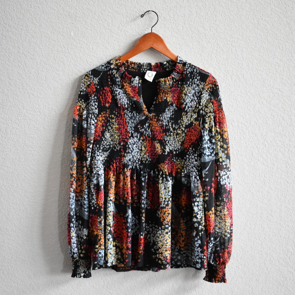 S | akemi and kin | anthro | flowy blouse